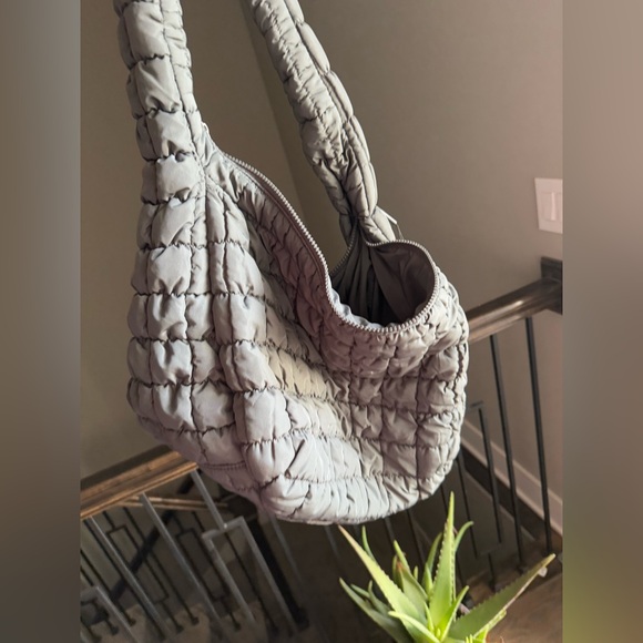 Do Everything in Love Quilted Hobo Bag in Olive Green - Picture 7 of 8